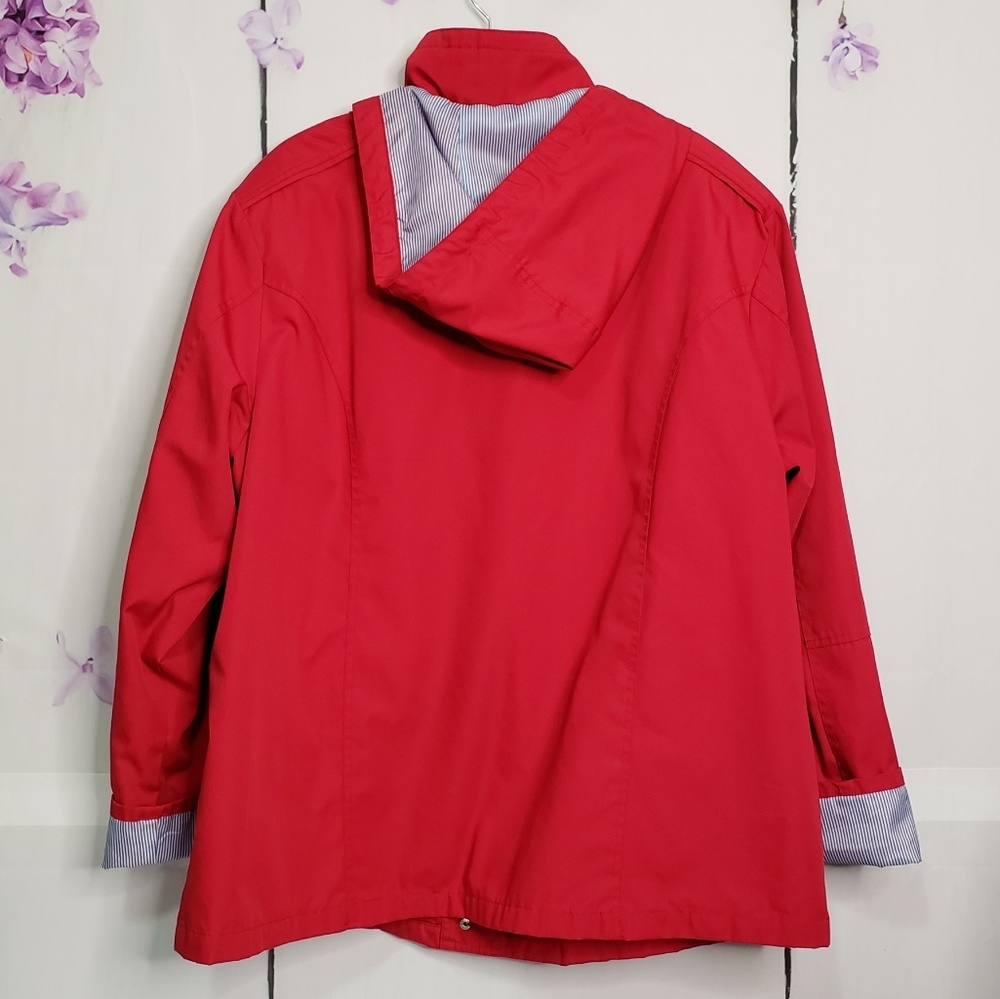 *SOLD* Mackintosh Water-Resistant Hooded Jacket - Picture 3 of 8